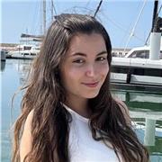 Mestra d’Educació Primària amb perfil de Pedagogia Terapèutica, amb motivació per poder aplicar els coneixements adquirits